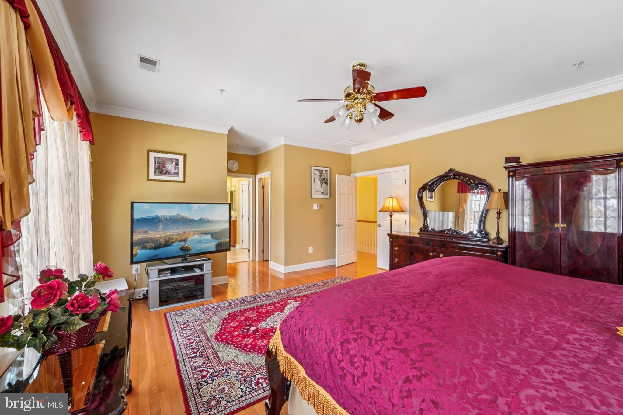 HAMPSHIRE HAMLET - Residential