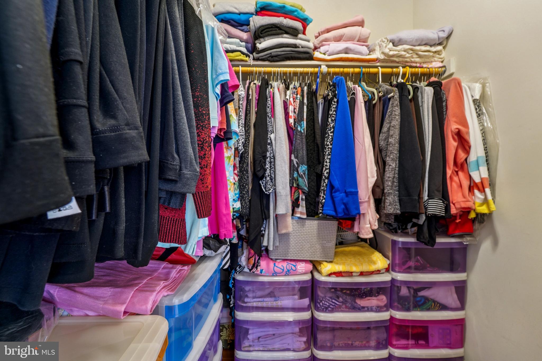 HAMPSHIRE HAMLET - Residential