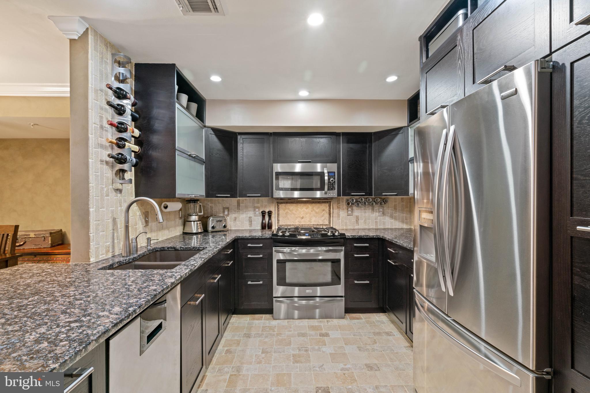 HIGHLAND AT GUNSTON CORNER - Residential