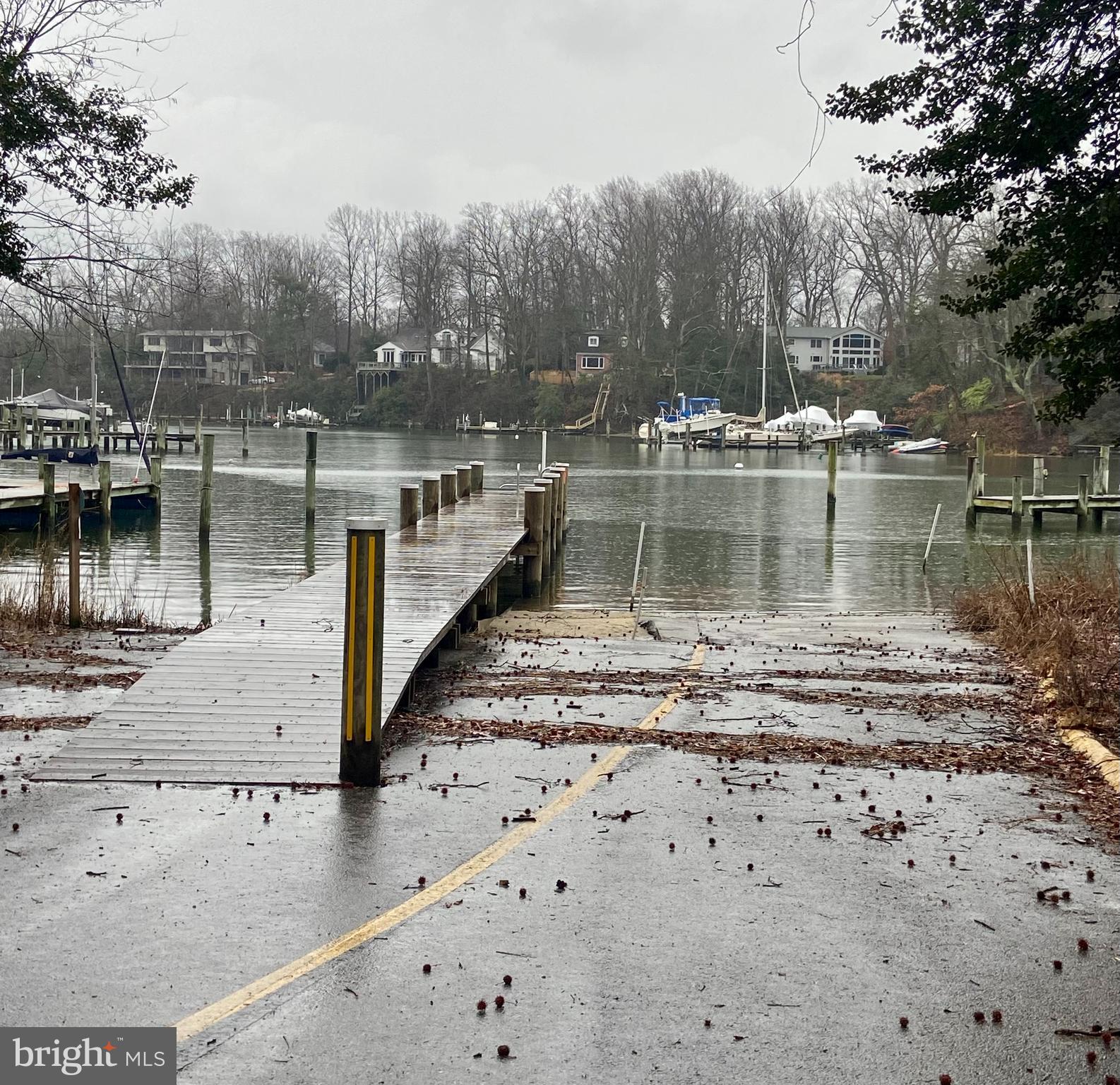 ANNAPOLIS ROADS - Residential