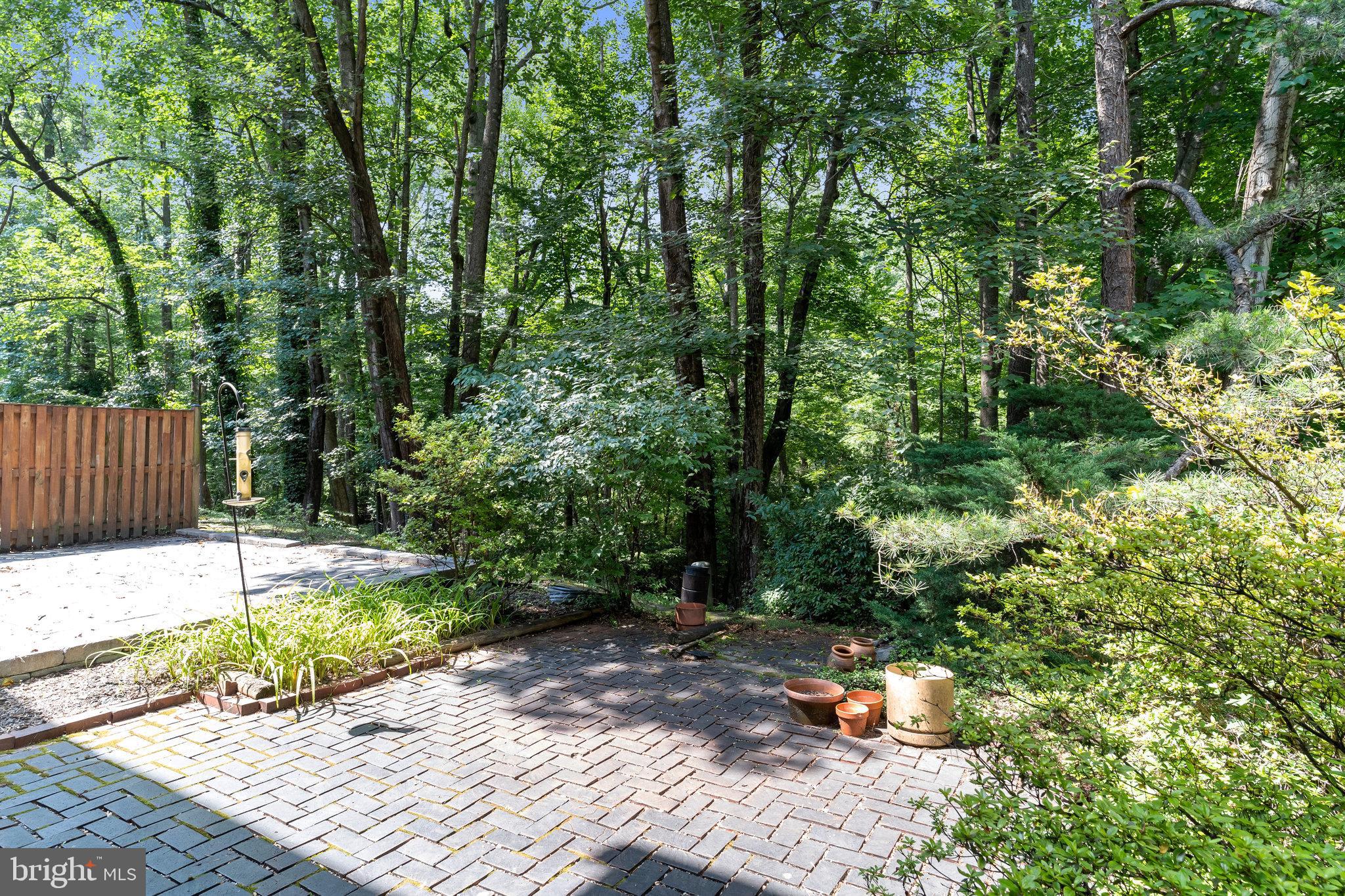 DEEPWOOD - Residential