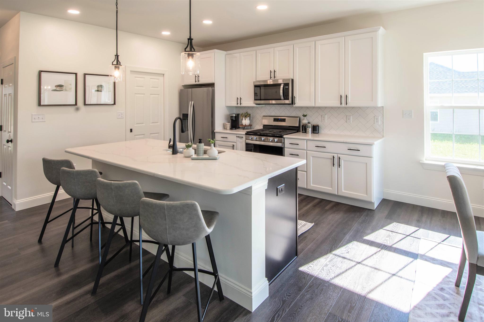 207 GARDENIA LANE LOT 33