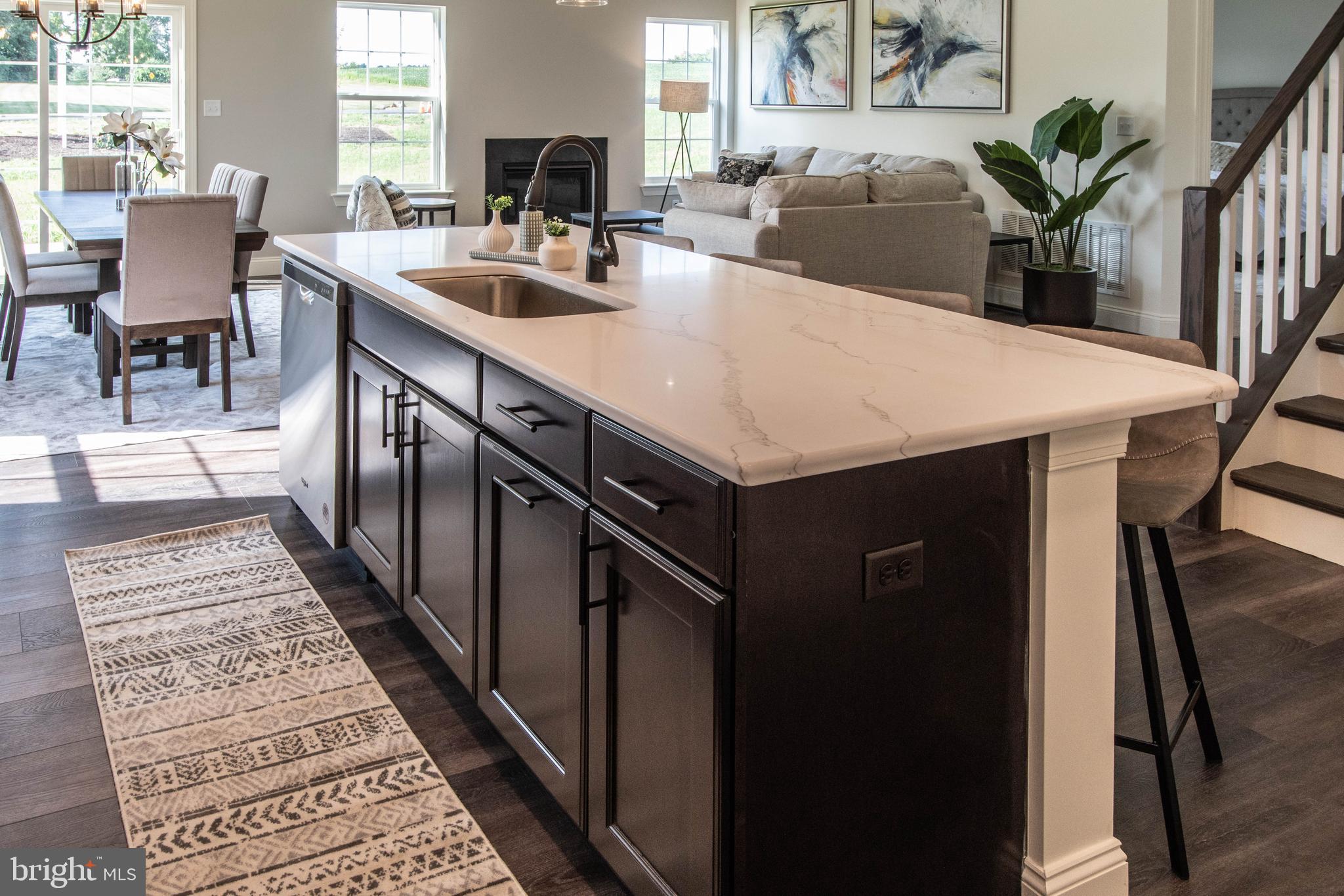 207 GARDENIA LANE LOT 33