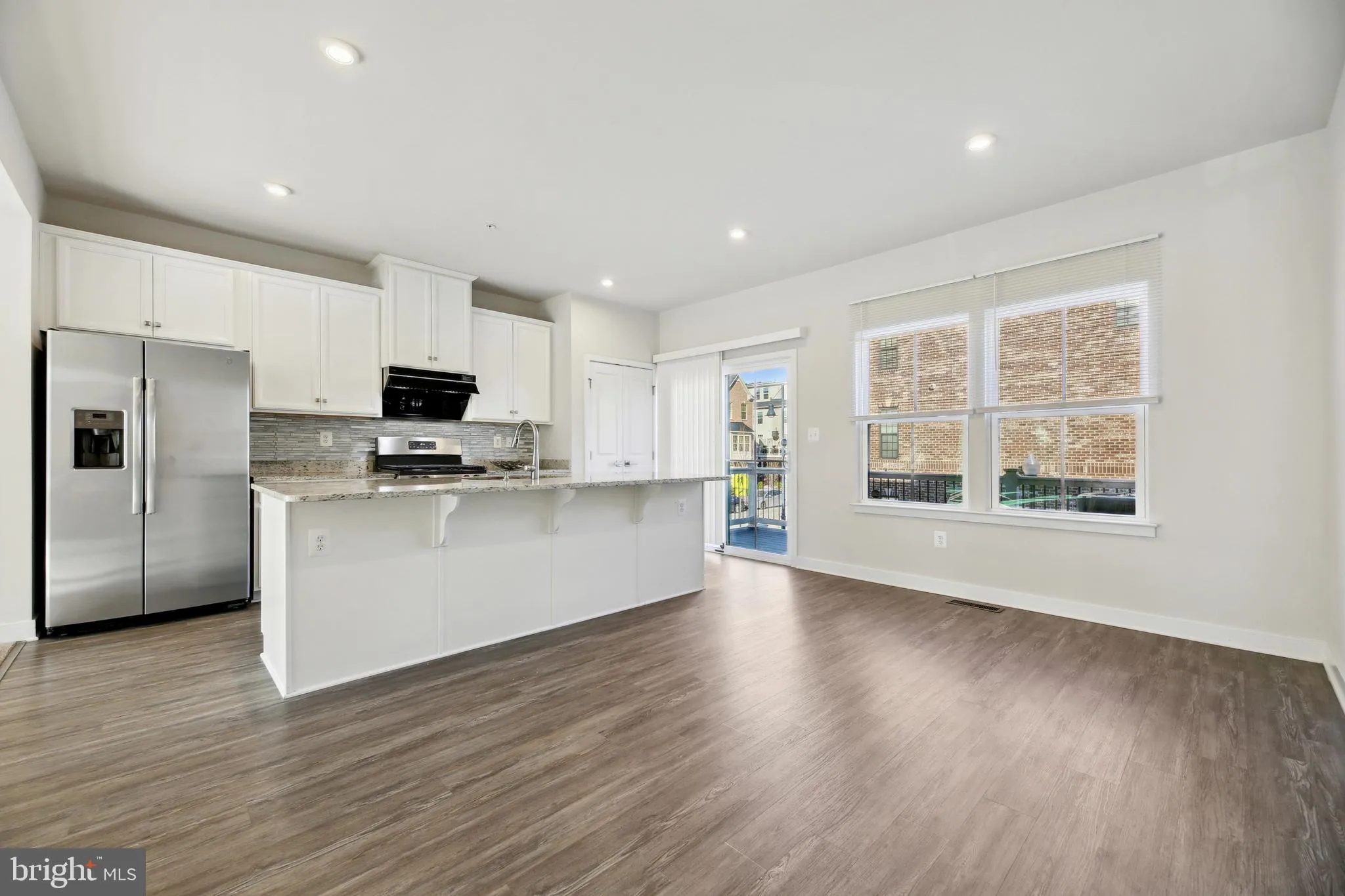 Baltimore, Maryland 21205, United States, 3 Bedrooms Bedrooms, ,3 BathroomsBathrooms,Residential,Contingent,19854