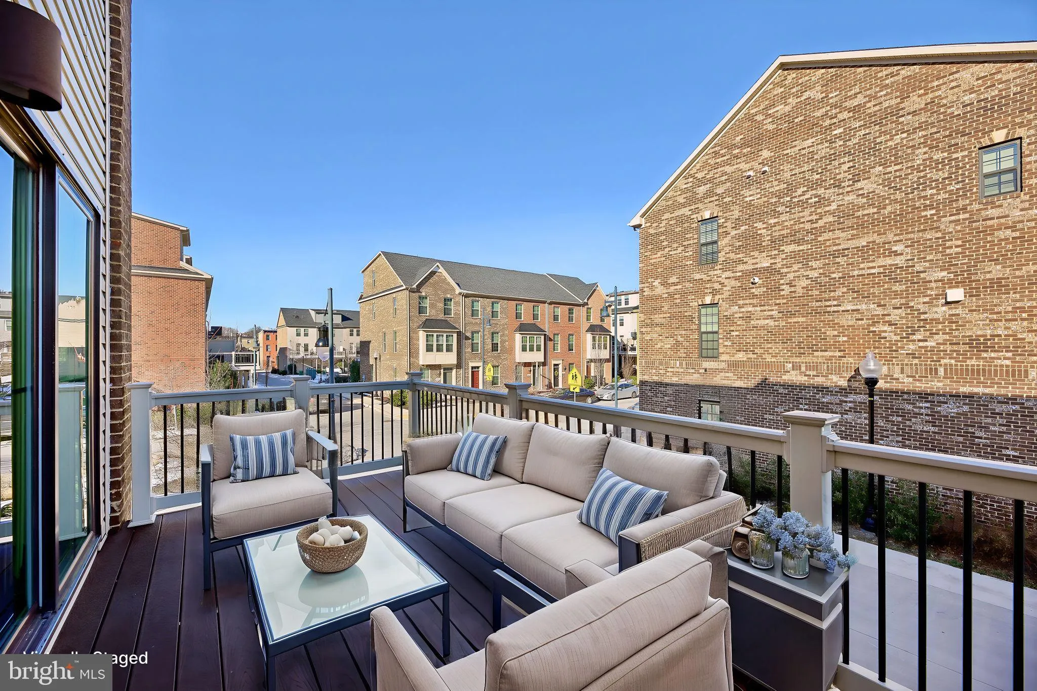 Baltimore, Maryland 21205, United States, 3 Bedrooms Bedrooms, ,3 BathroomsBathrooms,Residential,Contingent,19854