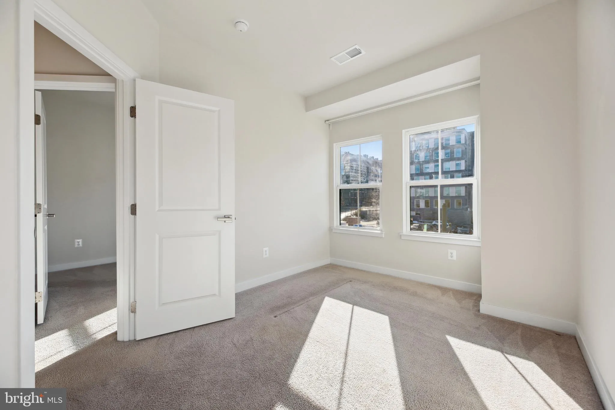 Baltimore, Maryland 21205, United States, 3 Bedrooms Bedrooms, ,3 BathroomsBathrooms,Residential,Contingent,19854