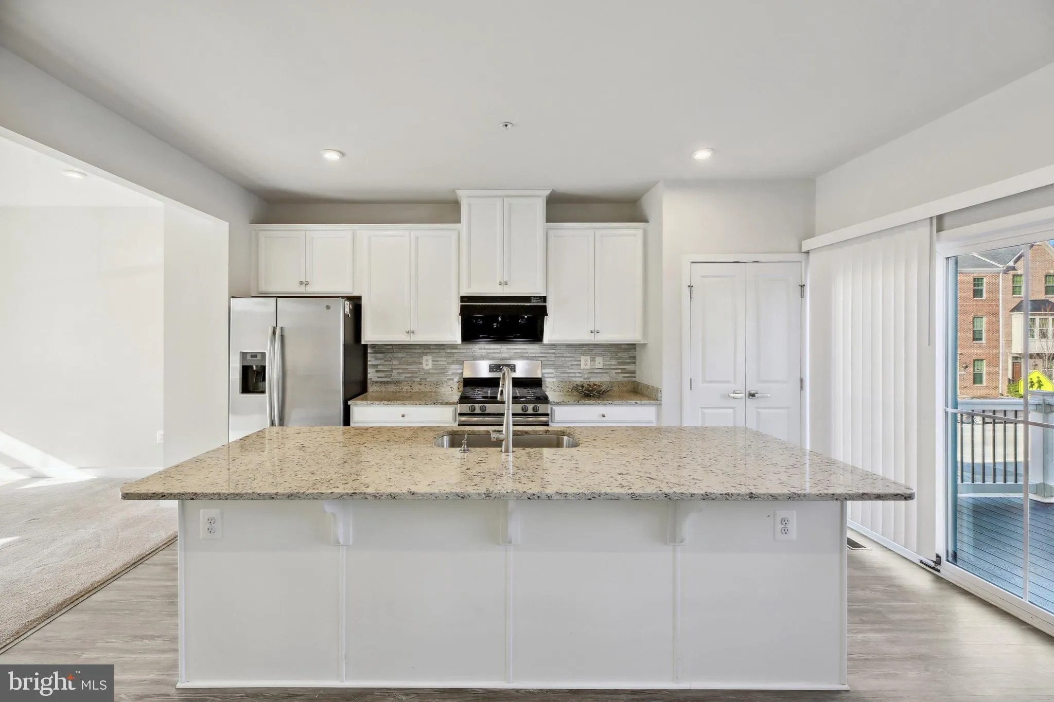 Baltimore, Maryland 21205, United States, 3 Bedrooms Bedrooms, ,3 BathroomsBathrooms,Residential,Contingent,19854