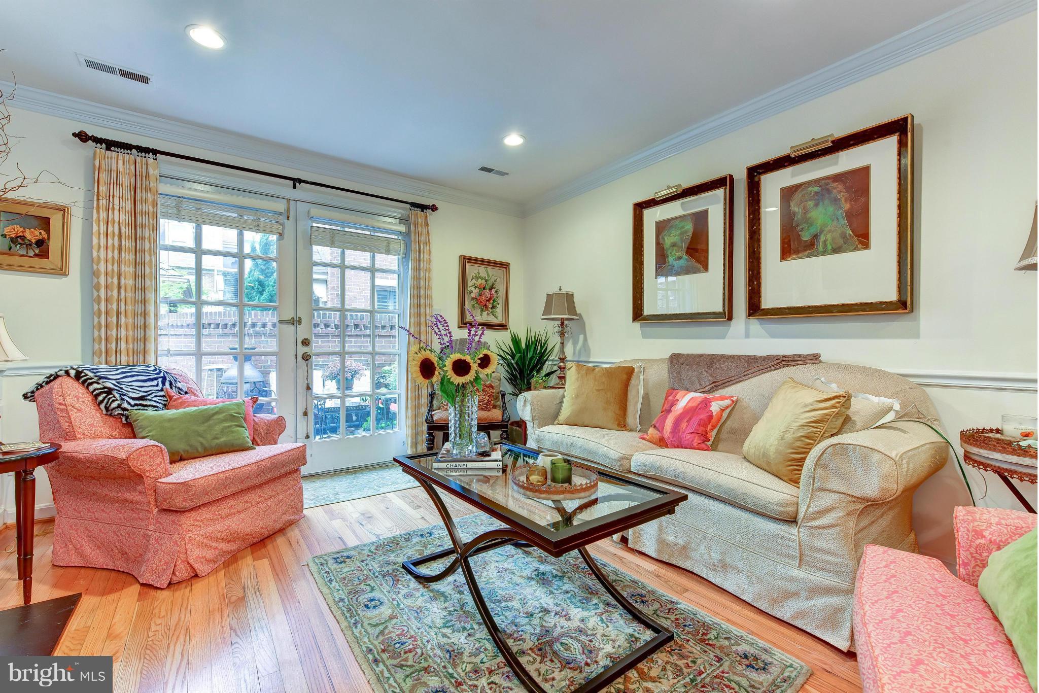 WASHINGTON SQUARE - Residential Lease