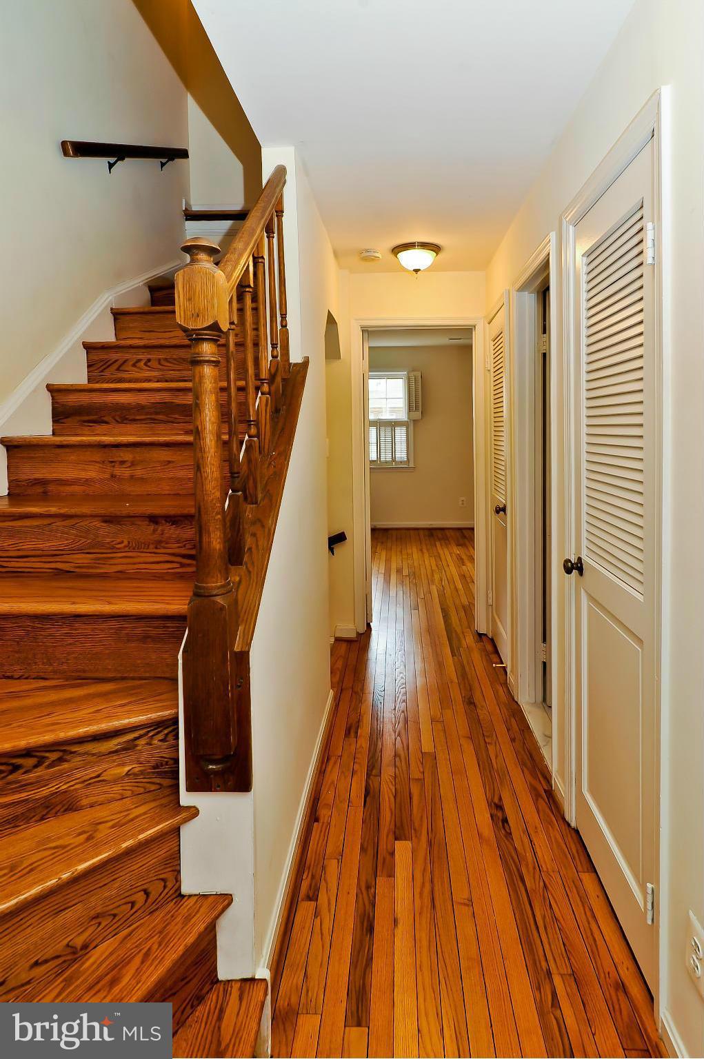 WASHINGTON SQUARE - Residential Lease