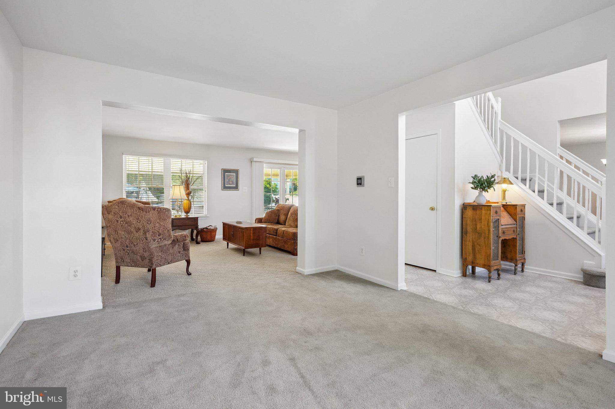 7 FLAGSTONE DRIVE