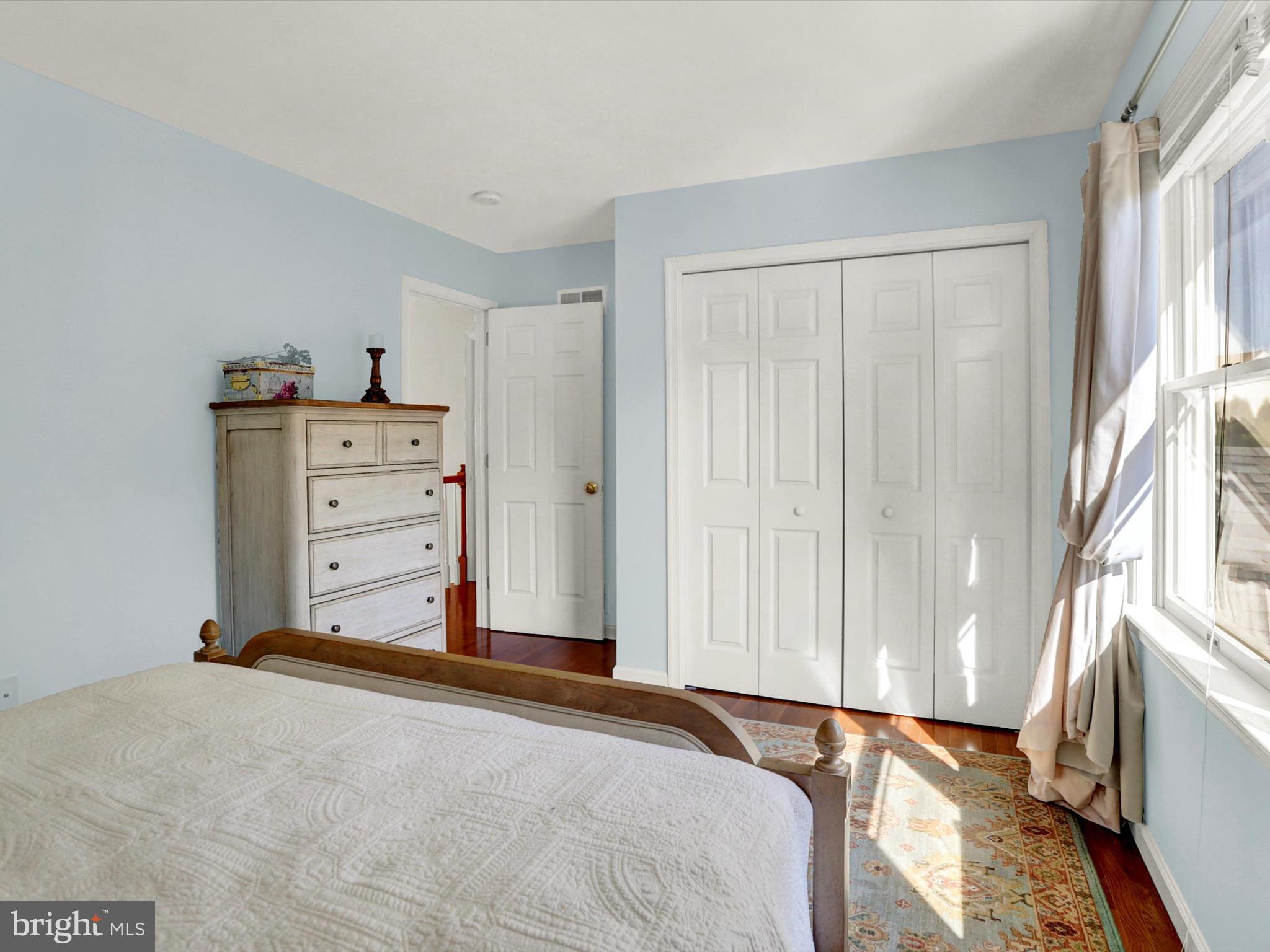 THE OAKS OF N LONDONDERRY - Residential