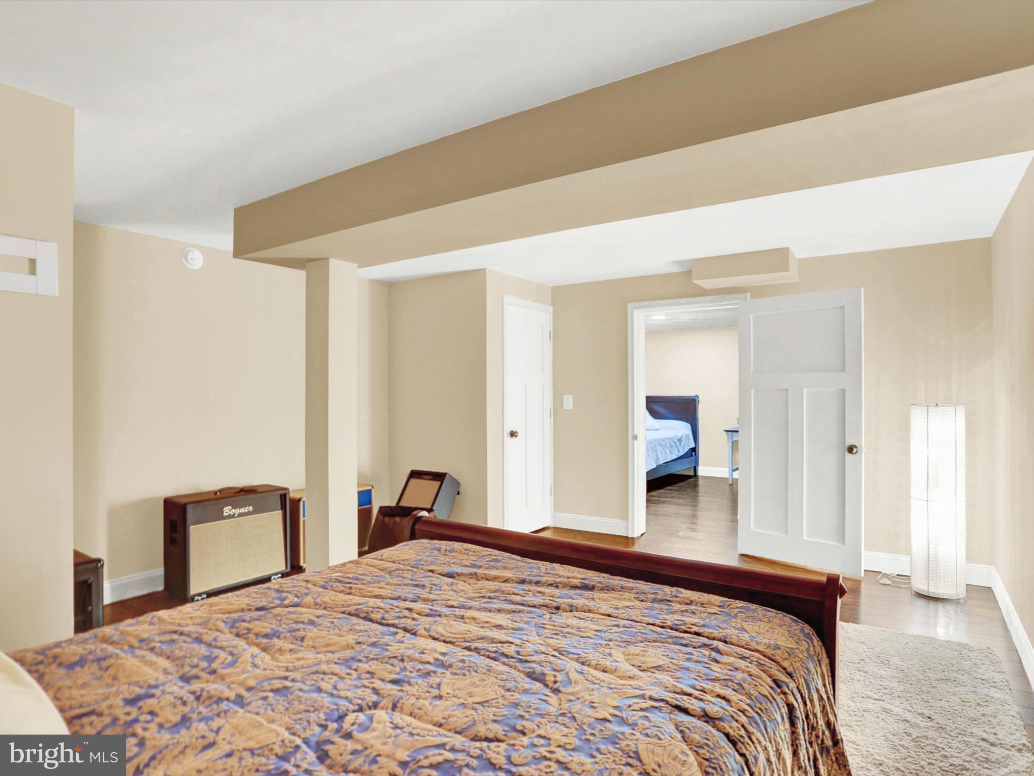 THE OAKS OF N LONDONDERRY - Residential