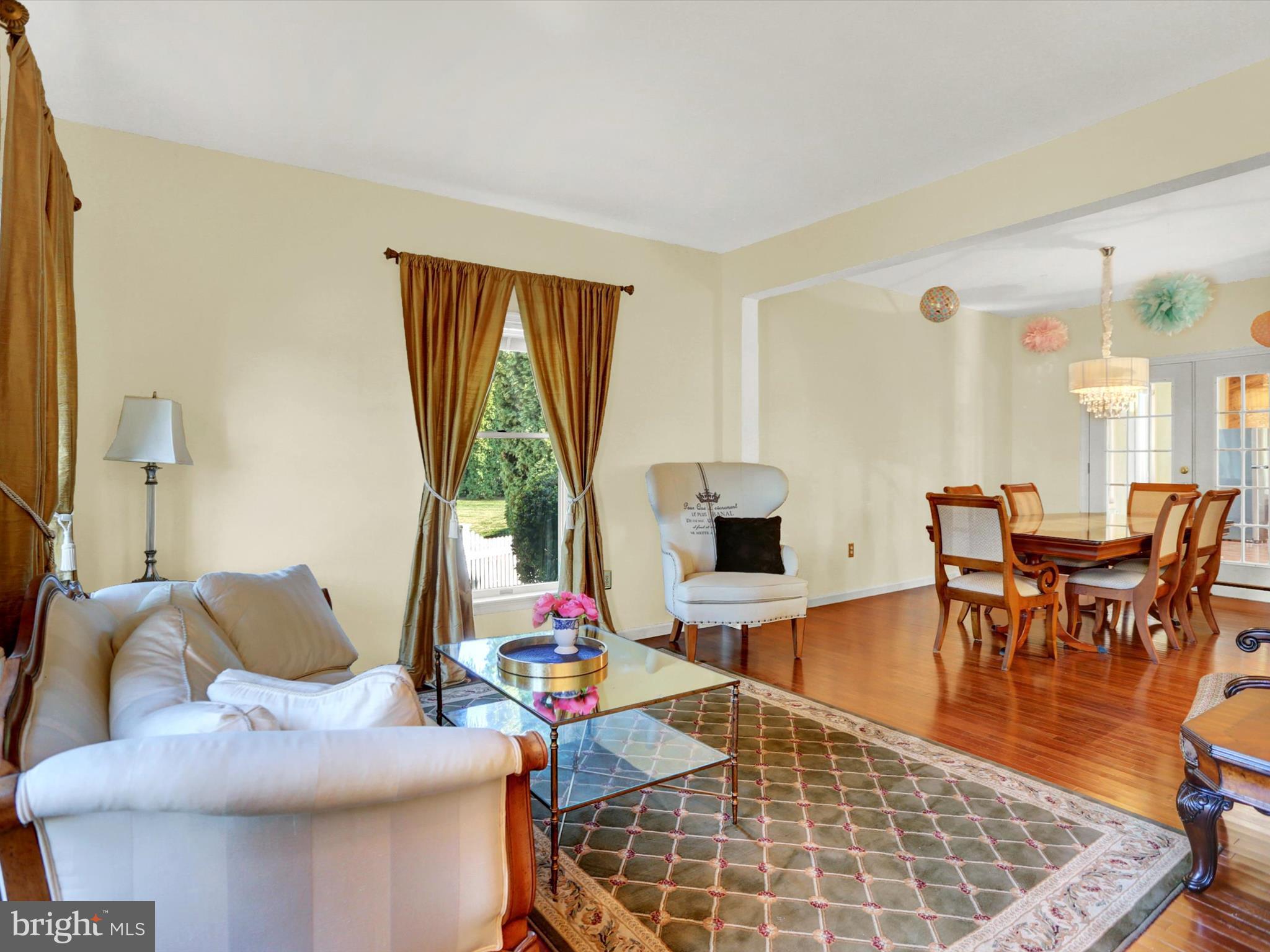 THE OAKS OF N LONDONDERRY - Residential