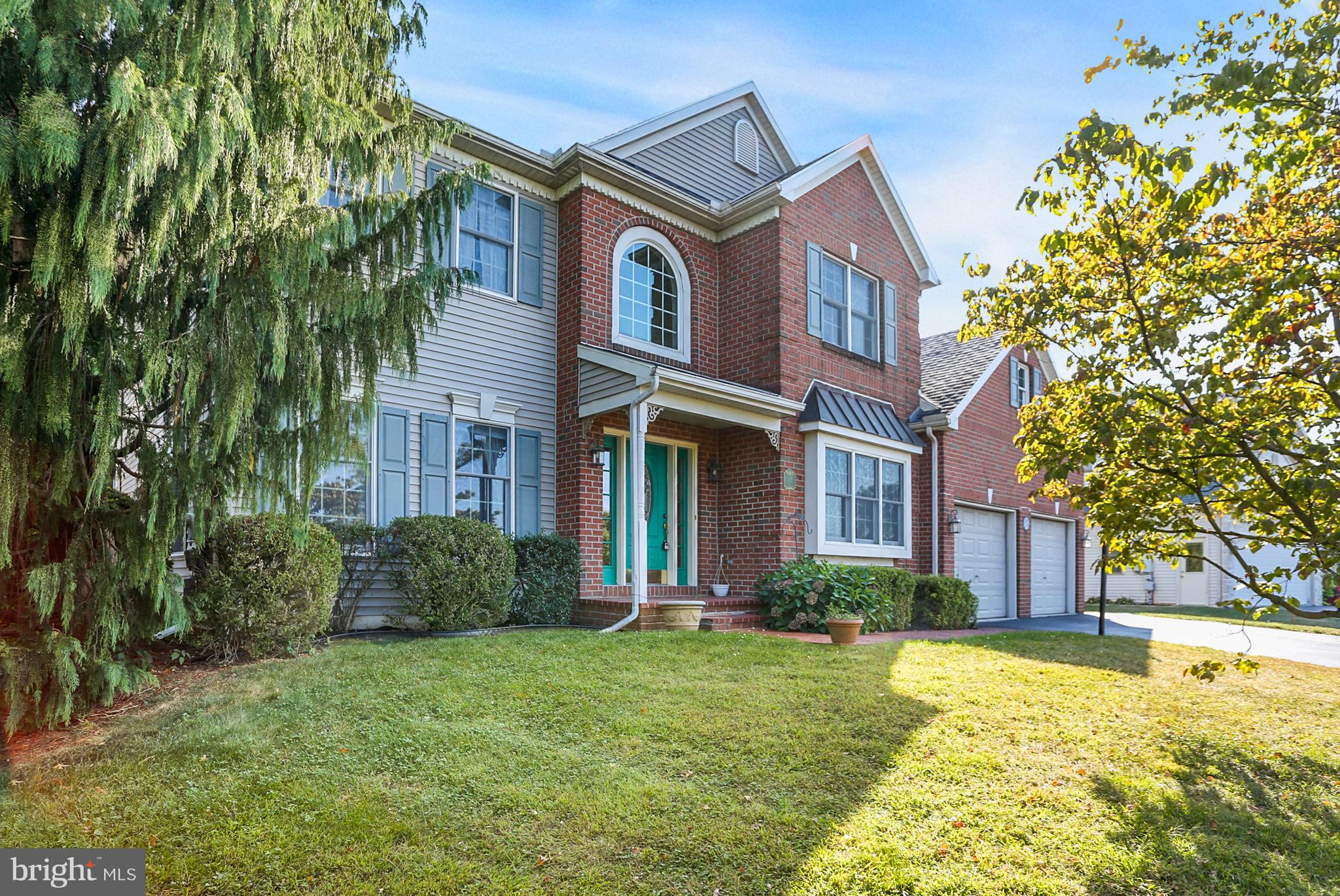 23 PIN OAK STREET