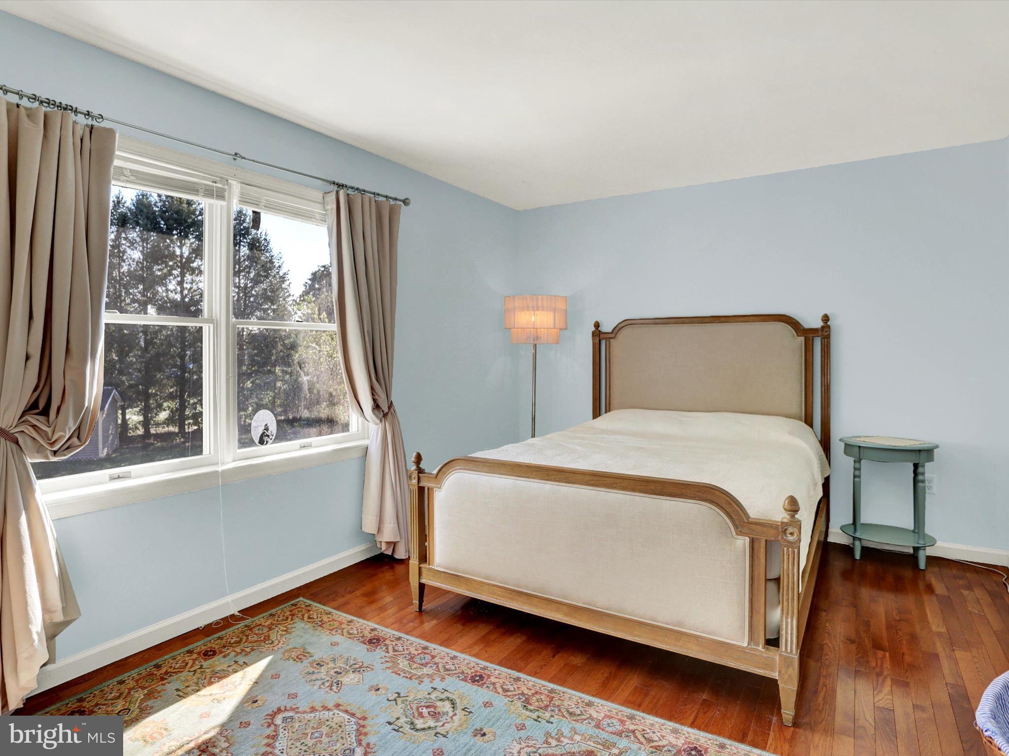 THE OAKS OF N LONDONDERRY - Residential