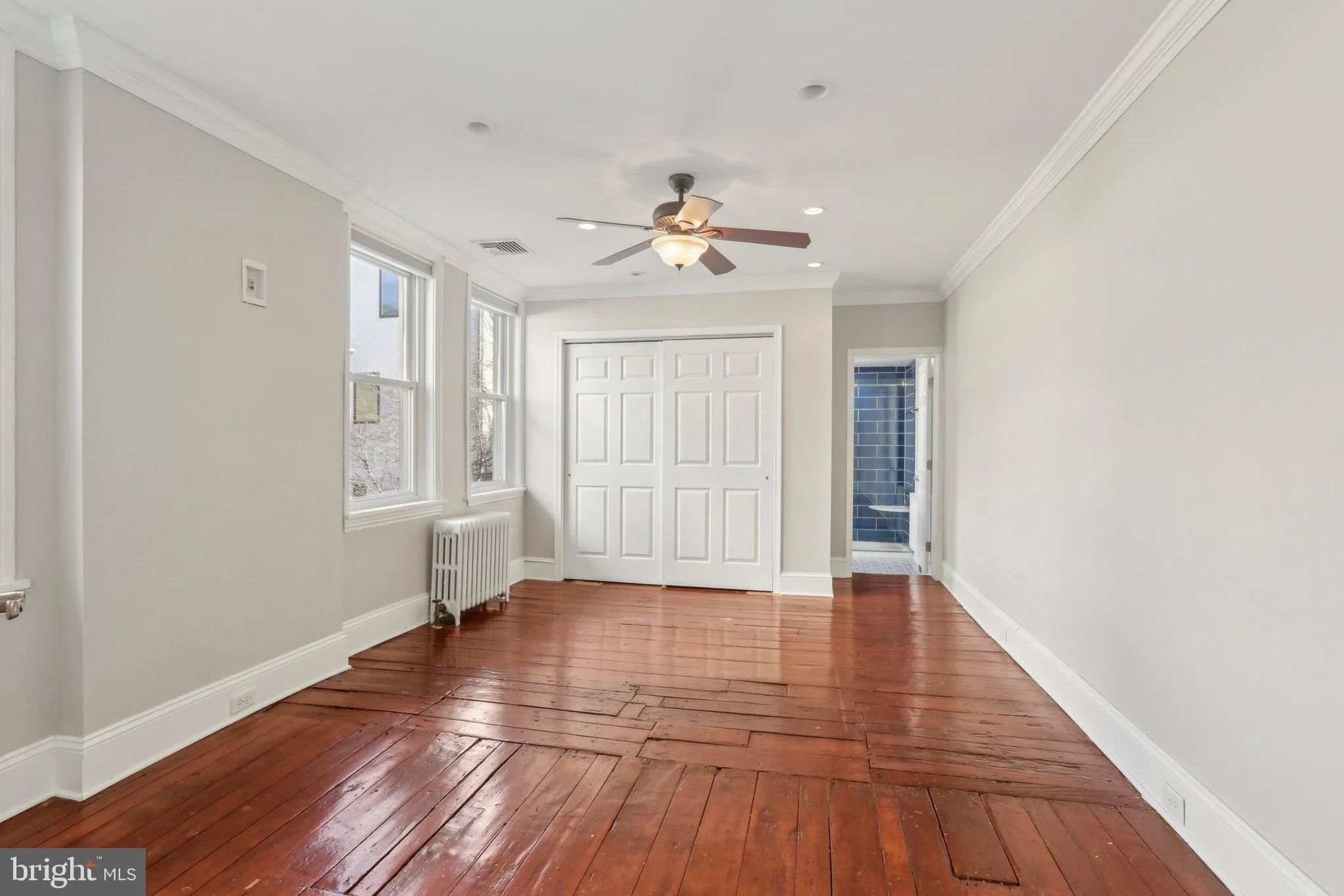 Philadelphia, Pennsylvania 19123, United States, 3 Bedrooms Bedrooms, ,4 BathroomsBathrooms,Residential,Pending,19722