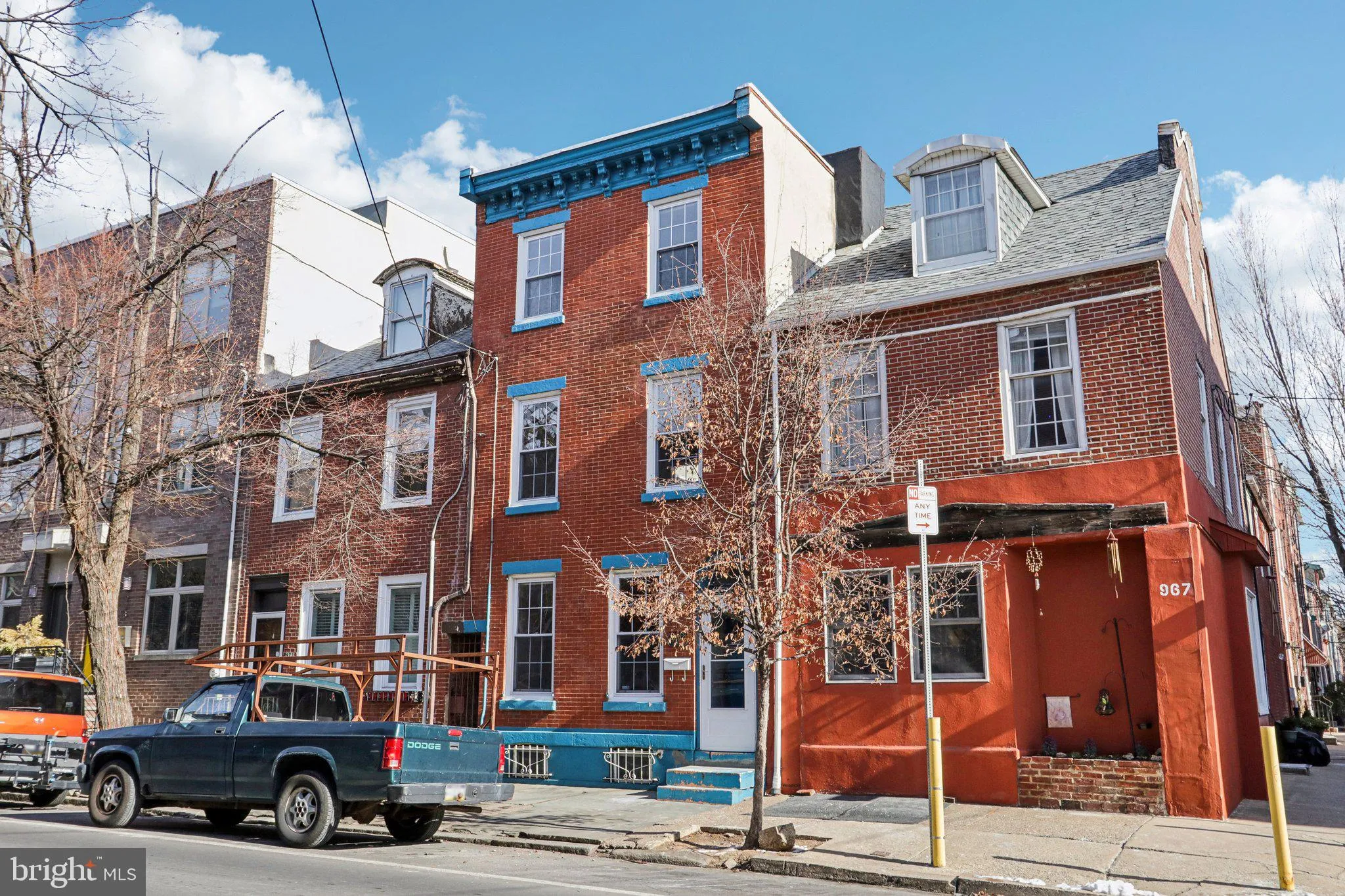 Philadelphia, Pennsylvania 19123, United States, 3 Bedrooms Bedrooms, ,4 BathroomsBathrooms,Residential,Pending,19722