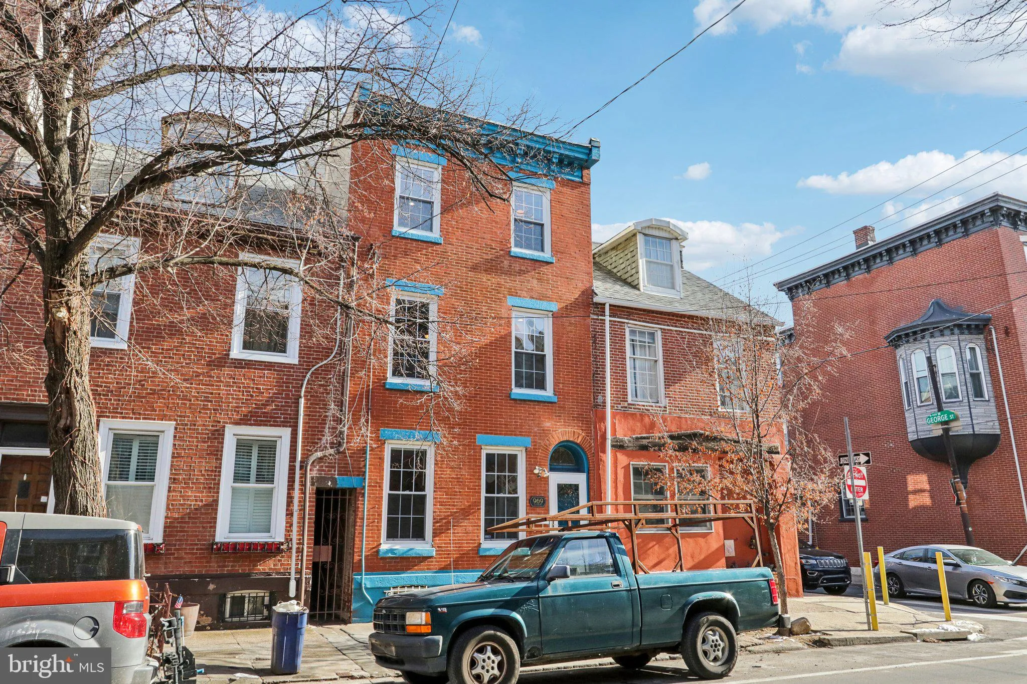 Philadelphia, Pennsylvania 19123, United States, 3 Bedrooms Bedrooms, ,4 BathroomsBathrooms,Residential,Pending,19722