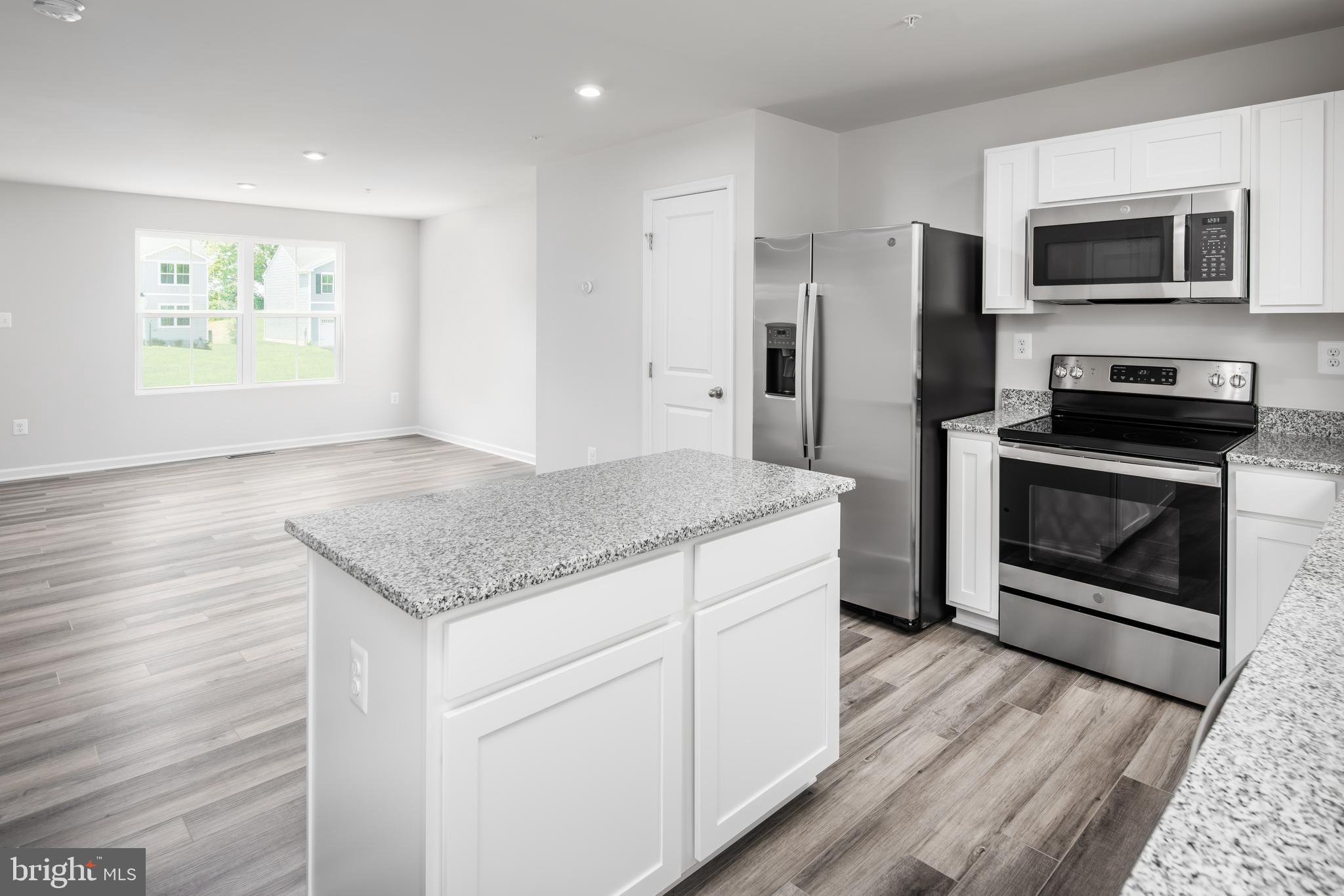 CARDINAL POINTE - Residential