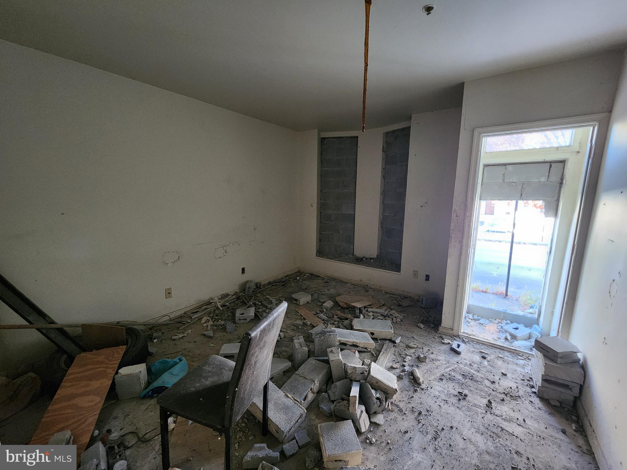 1011 N MONROE STREET