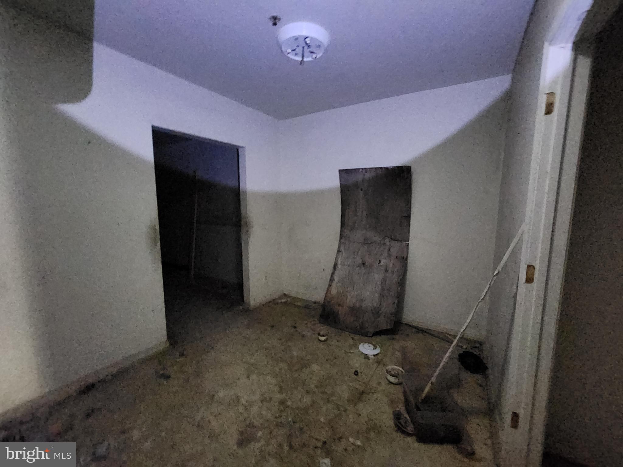 1011 N MONROE STREET