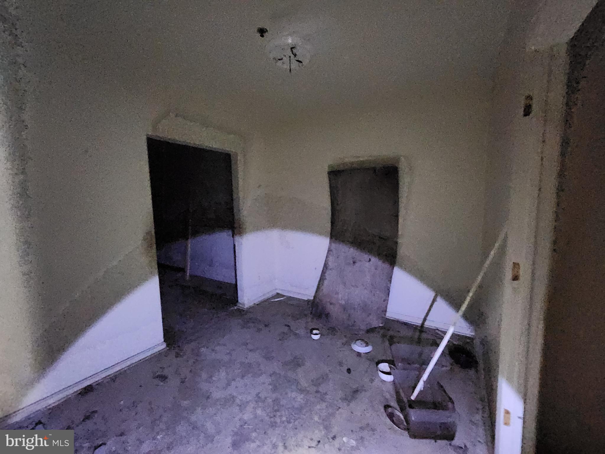 SANDTOWN-WINCHESTER - Residential