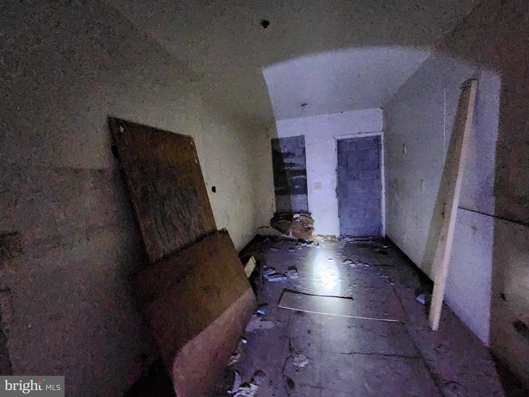 SANDTOWN-WINCHESTER - Residential