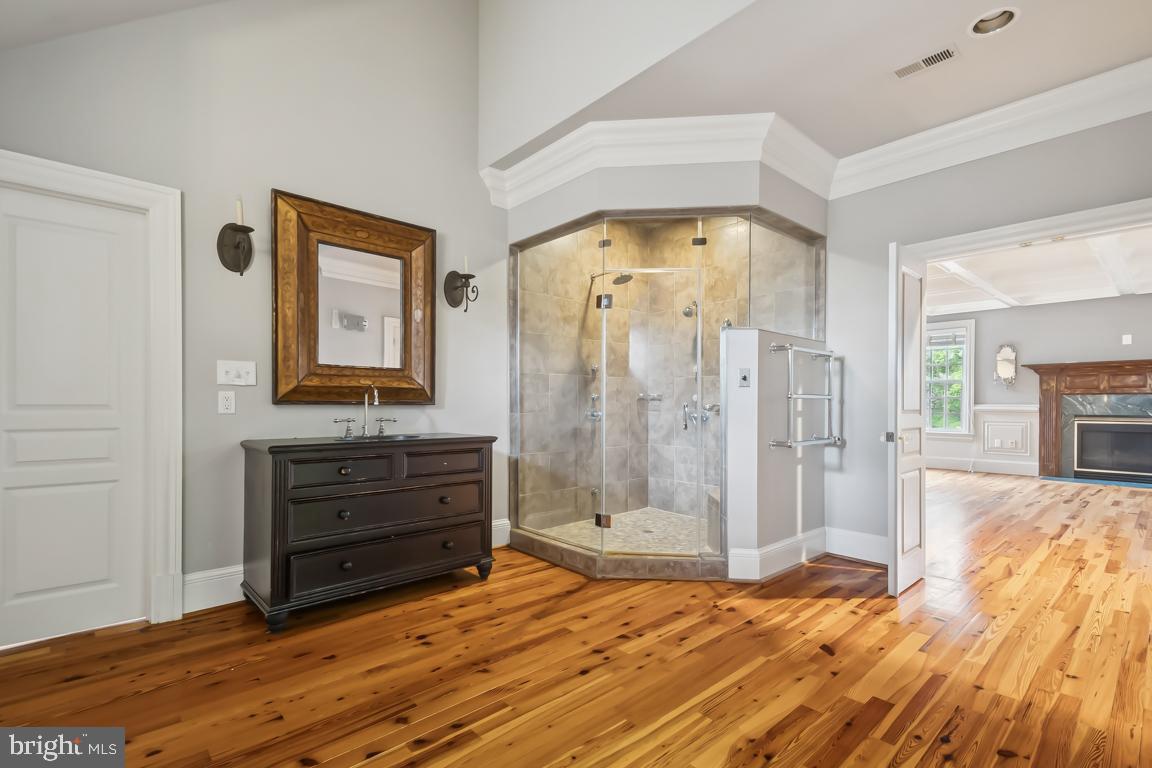 GREEN SPRING VALLEY - Residential