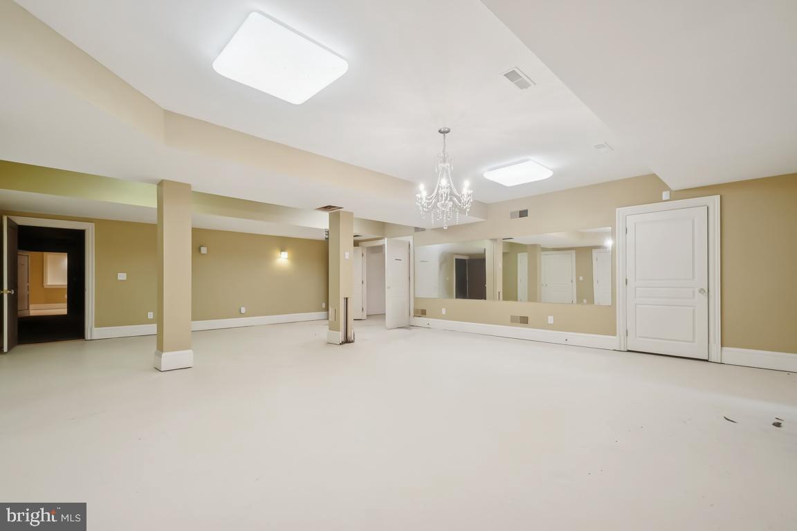 GREEN SPRING VALLEY - Residential