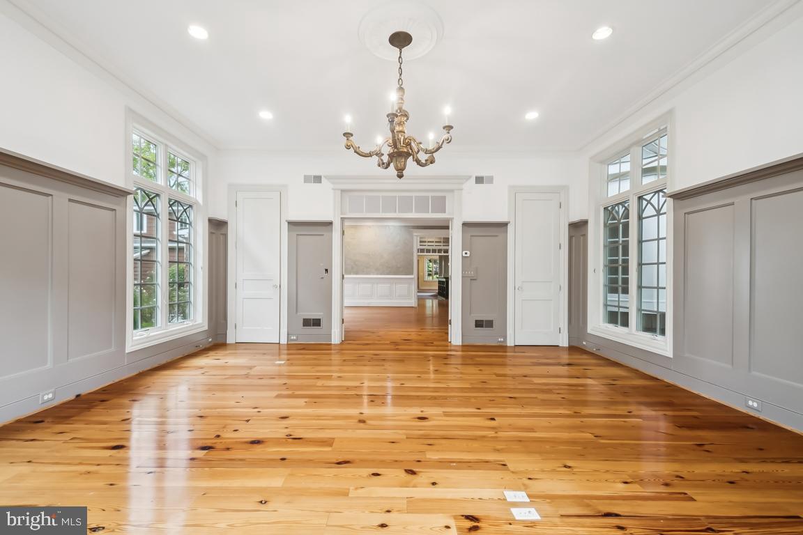 GREEN SPRING VALLEY - Residential