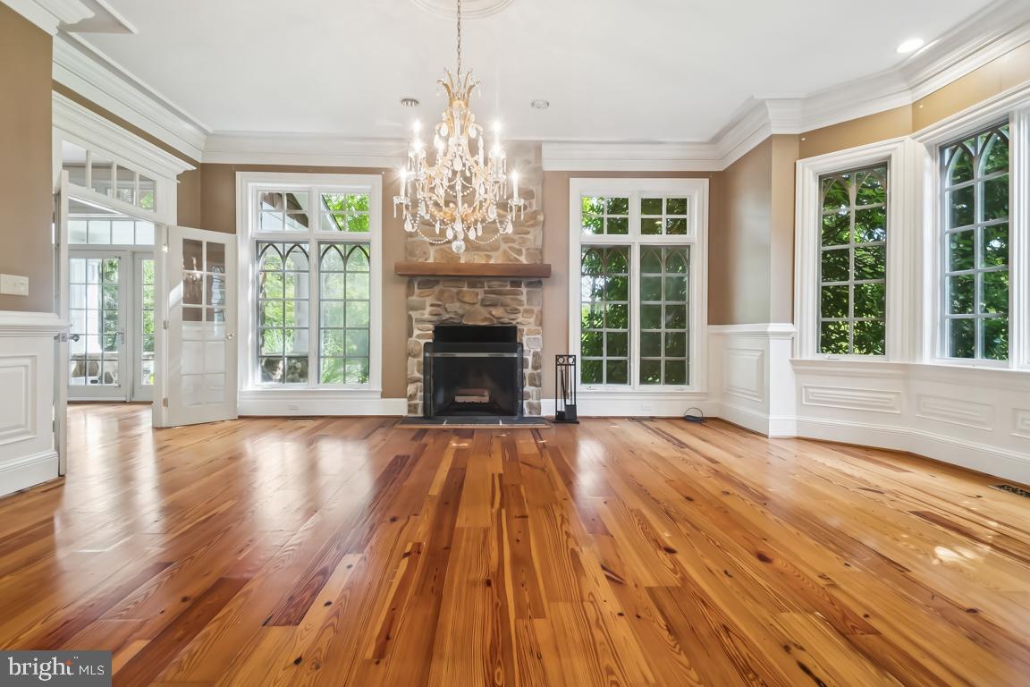 GREEN SPRING VALLEY - Residential