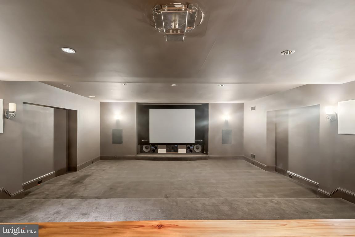 GREEN SPRING VALLEY - Residential