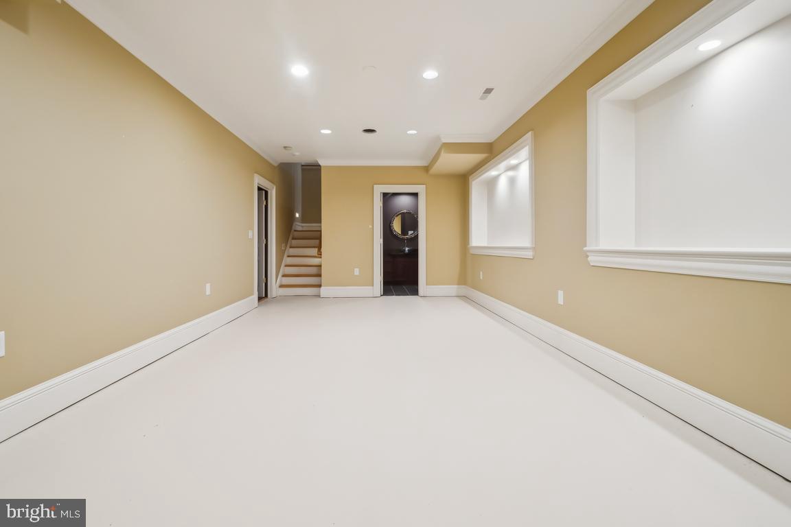 GREEN SPRING VALLEY - Residential