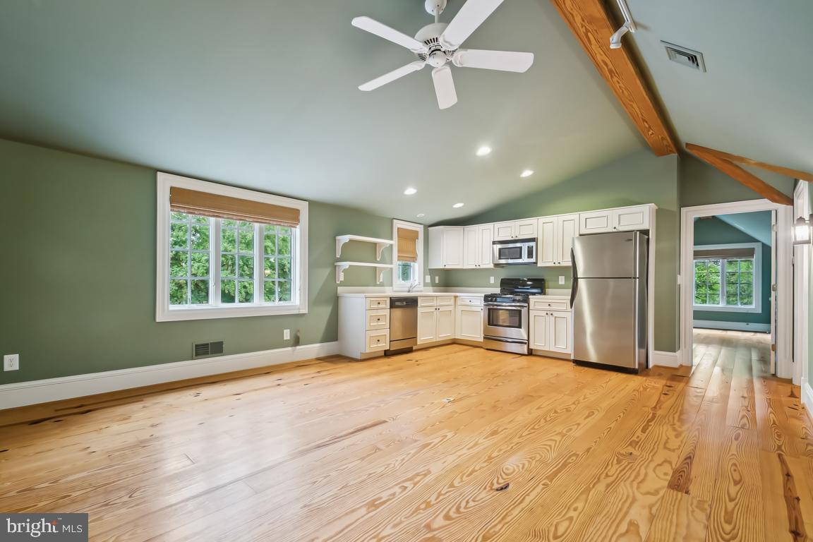 GREEN SPRING VALLEY - Residential