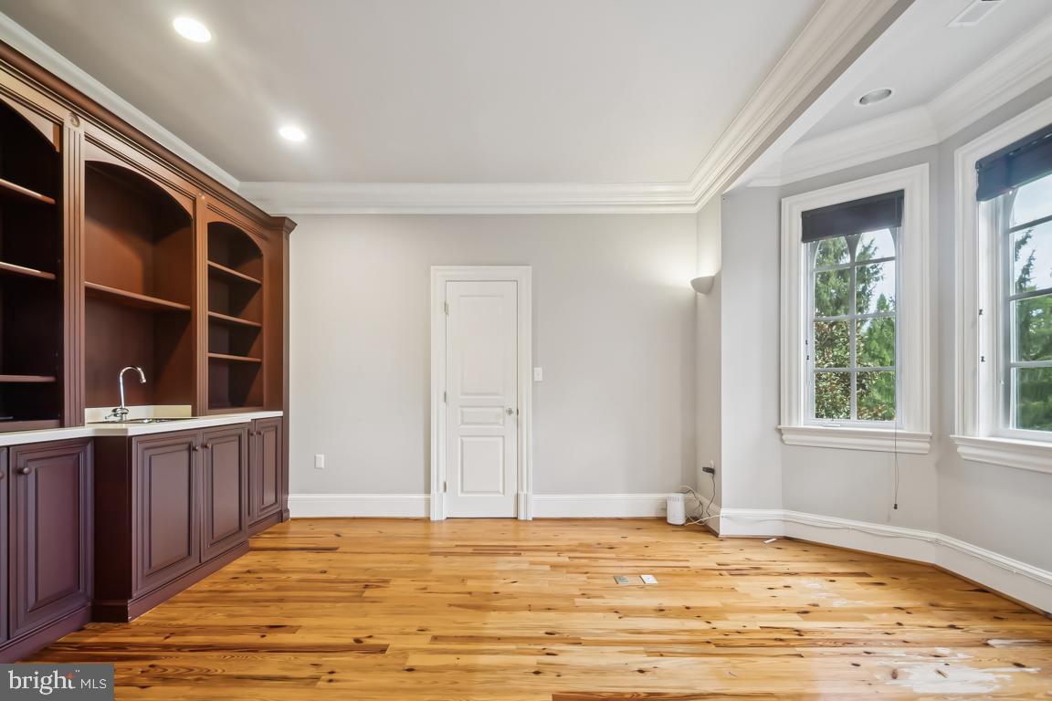 GREEN SPRING VALLEY - Residential