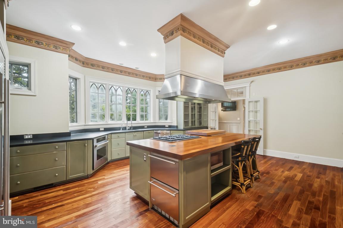 GREEN SPRING VALLEY - Residential