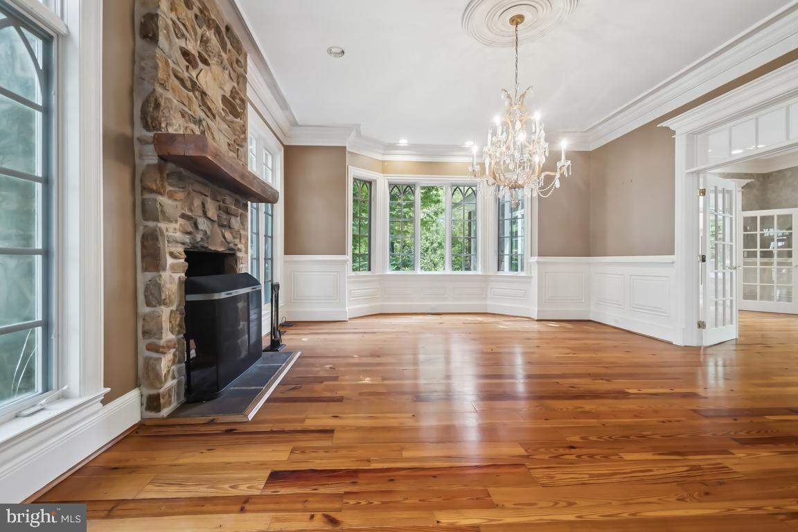 GREEN SPRING VALLEY - Residential