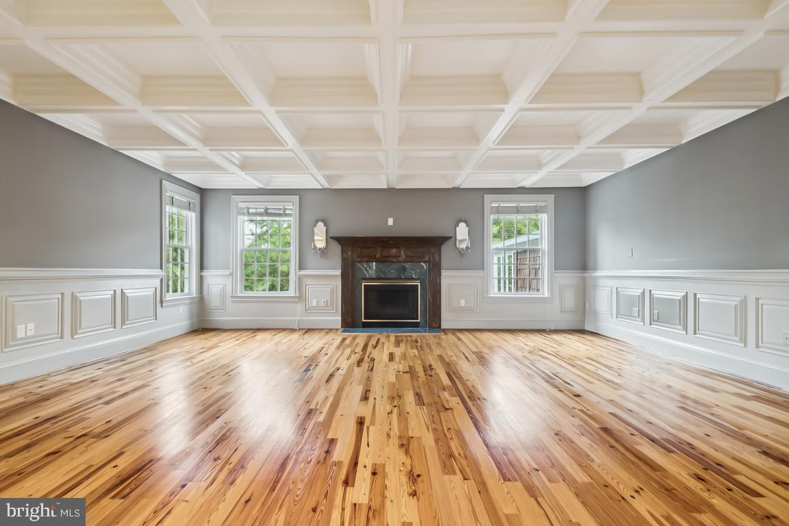 GREEN SPRING VALLEY - Residential