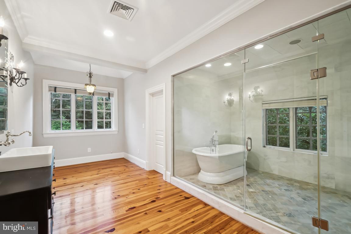 GREEN SPRING VALLEY - Residential