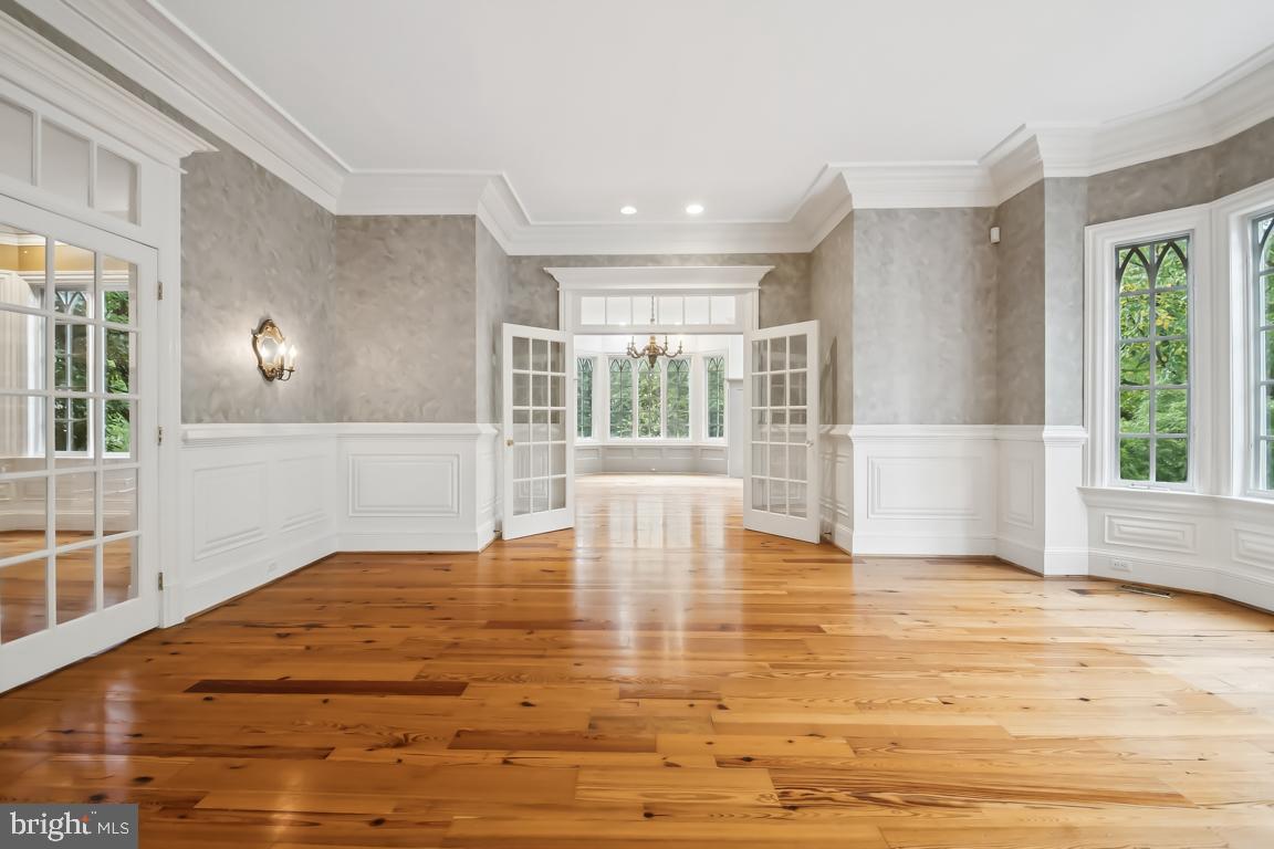 GREEN SPRING VALLEY - Residential