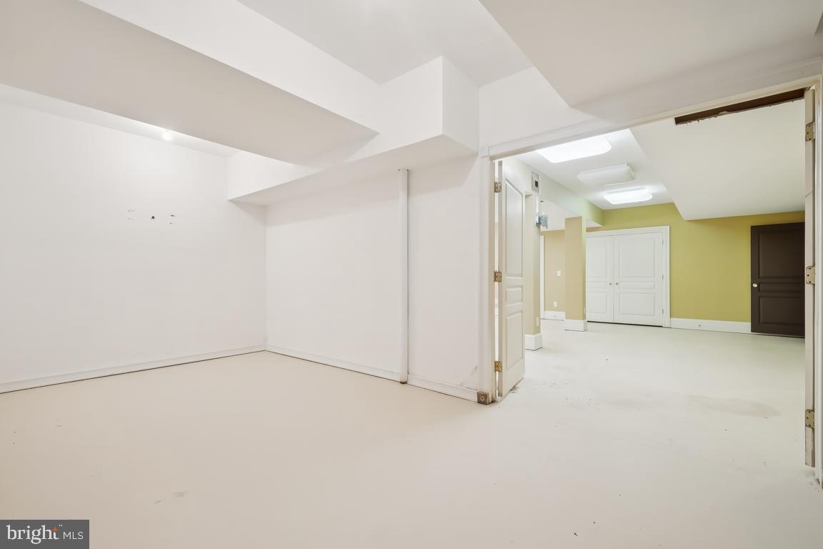 GREEN SPRING VALLEY - Residential