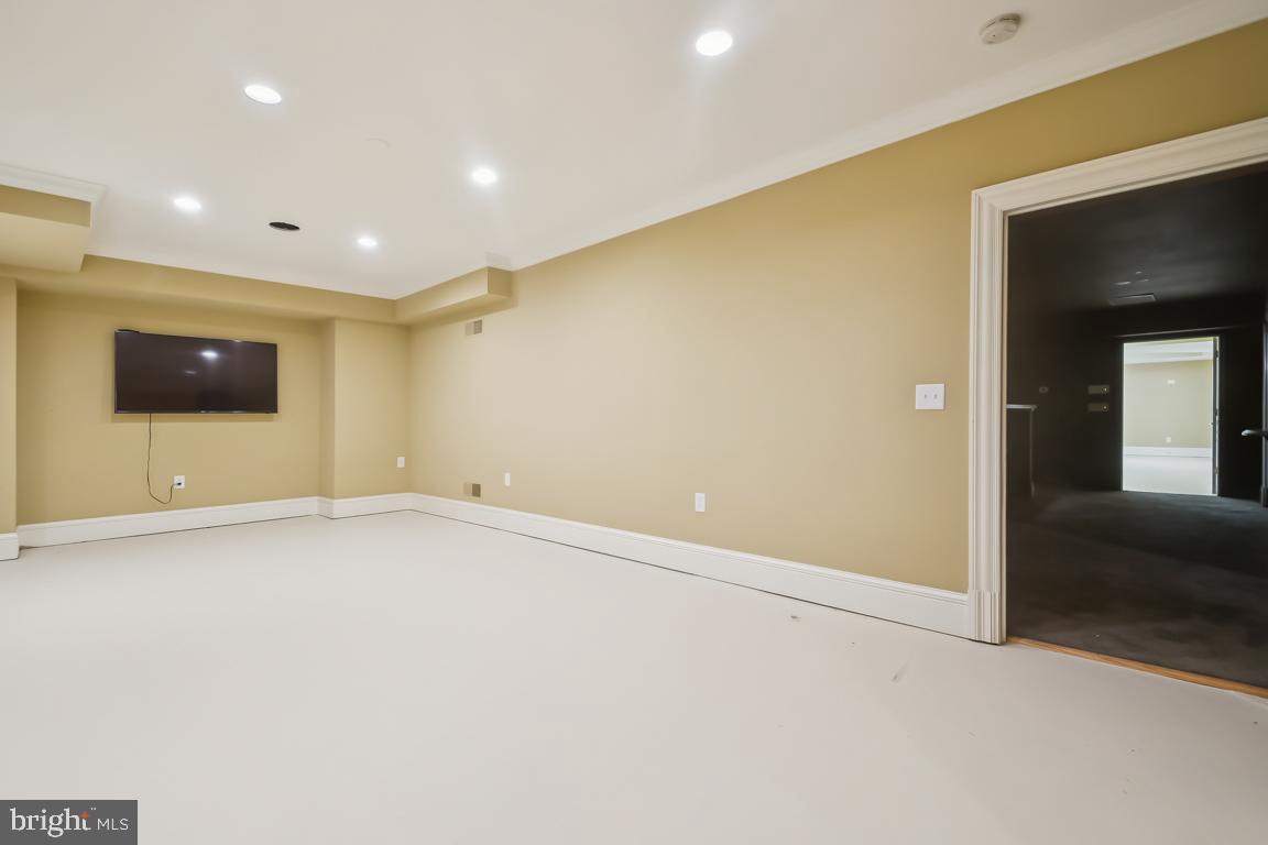 GREEN SPRING VALLEY - Residential