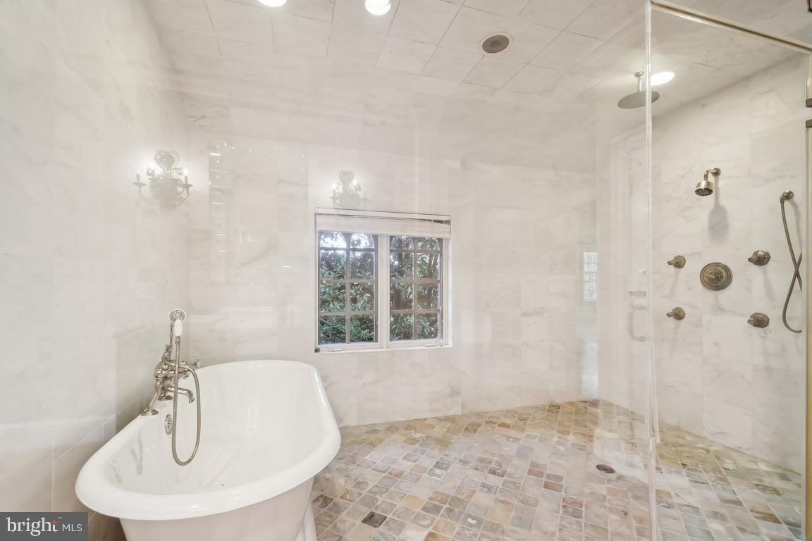 GREEN SPRING VALLEY - Residential