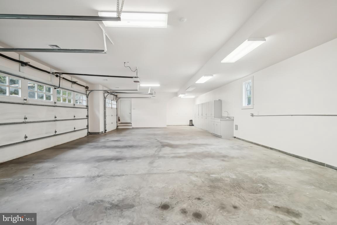 GREEN SPRING VALLEY - Residential