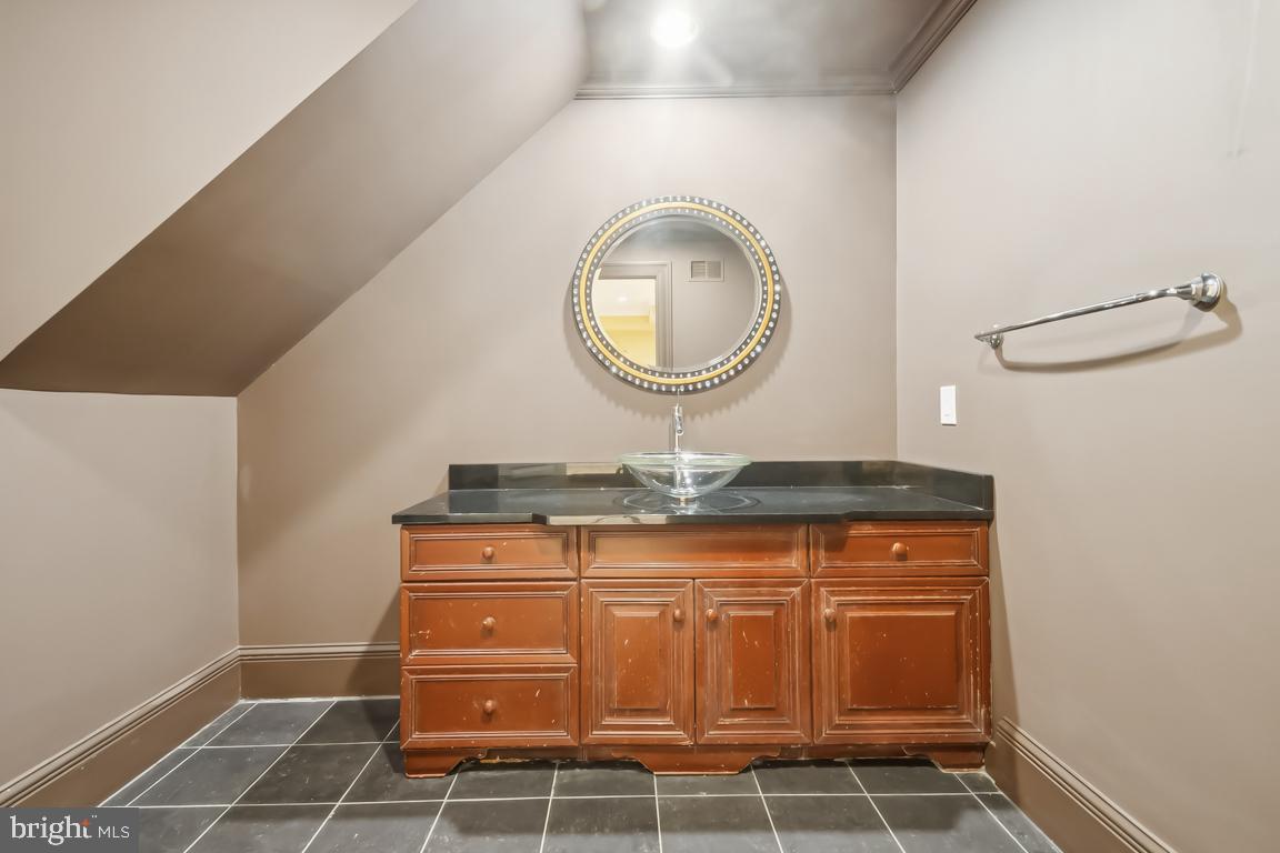 GREEN SPRING VALLEY - Residential