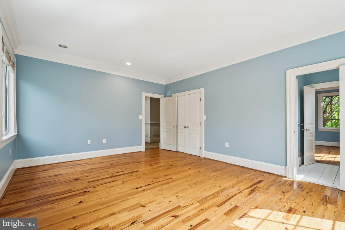 GREEN SPRING VALLEY - Residential