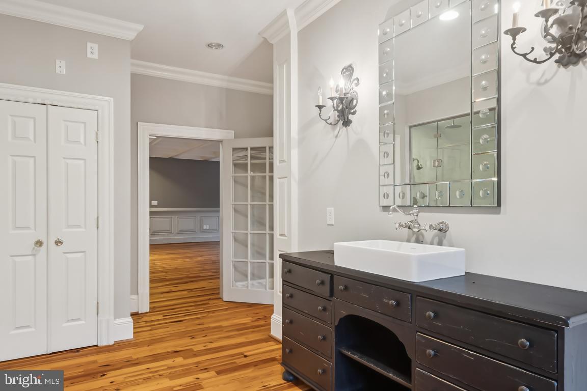 GREEN SPRING VALLEY - Residential