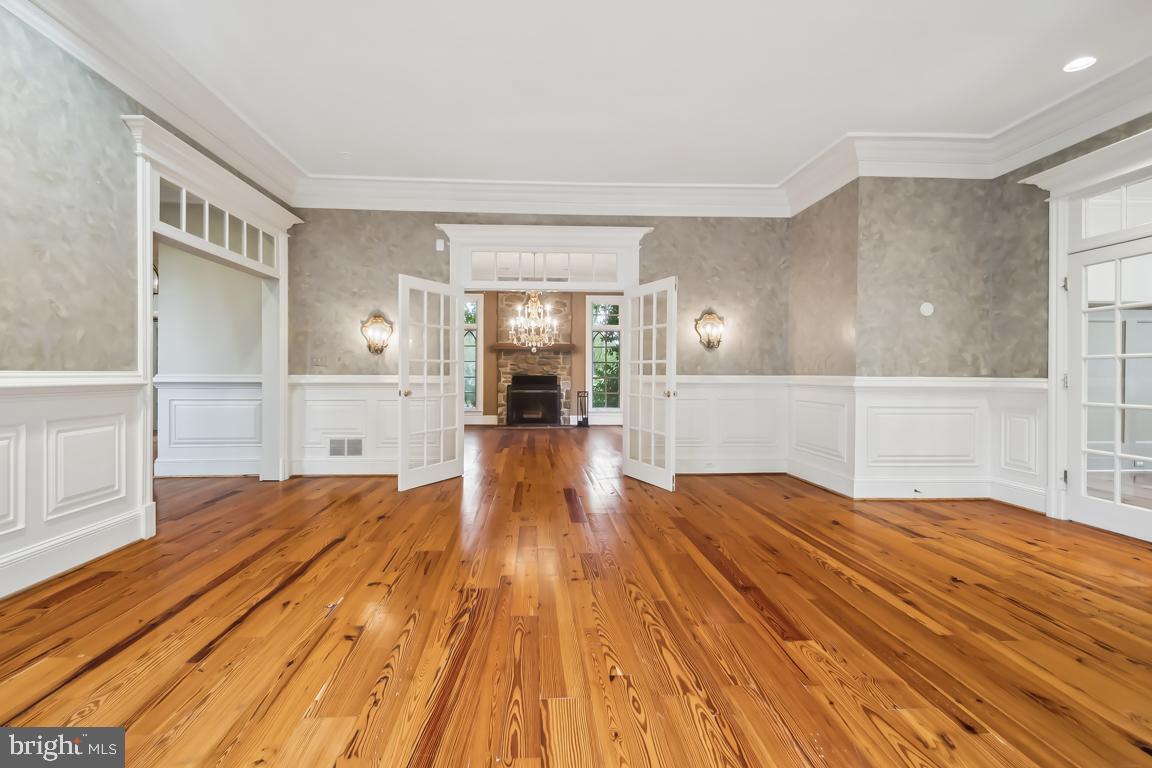 GREEN SPRING VALLEY - Residential