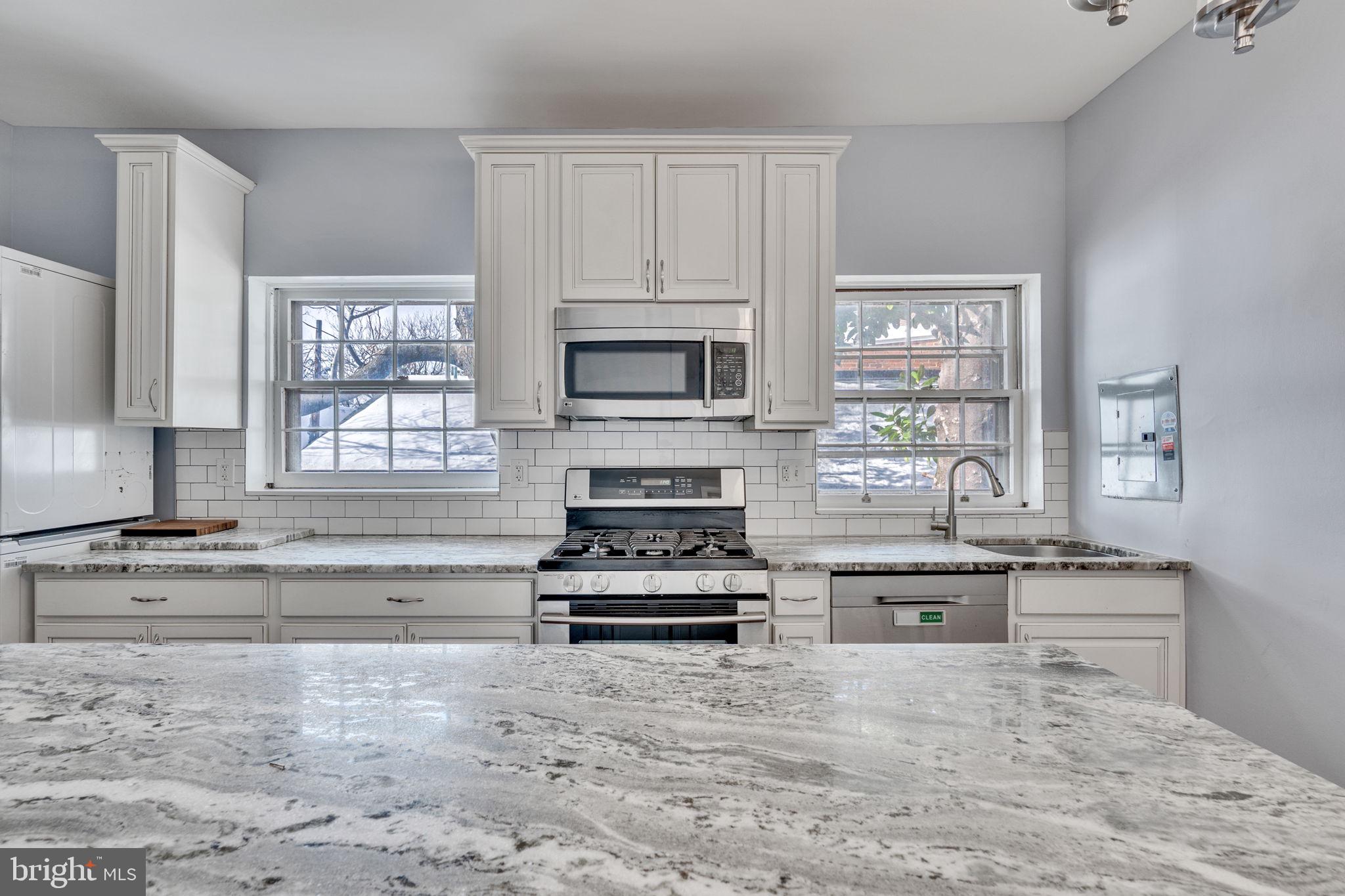 OLD TOWN - Residential Lease