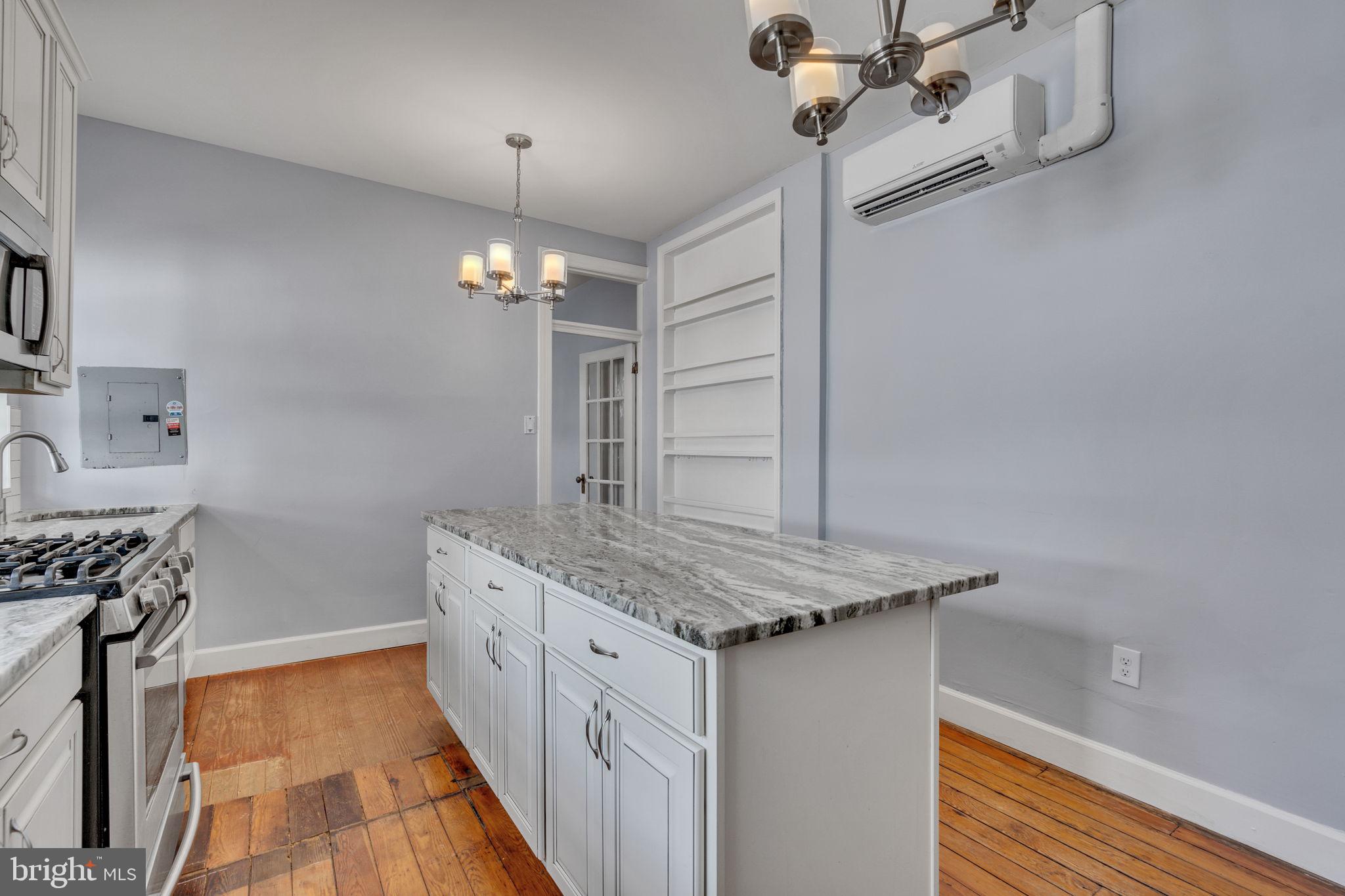 OLD TOWN - Residential Lease